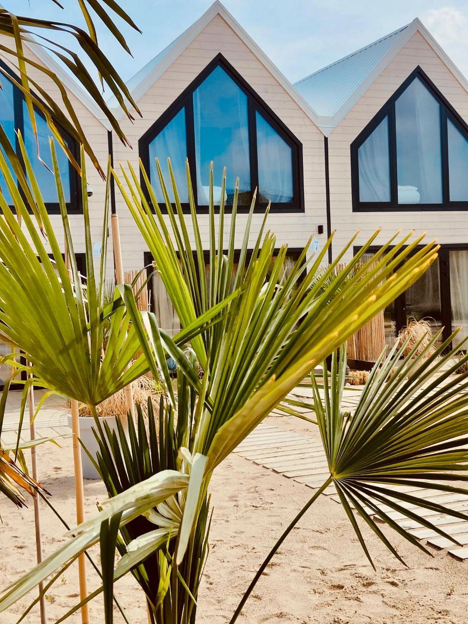 Lulu Holiday Resort Domki Z Podgrzewanym Basenem Mielno  Exterior foto